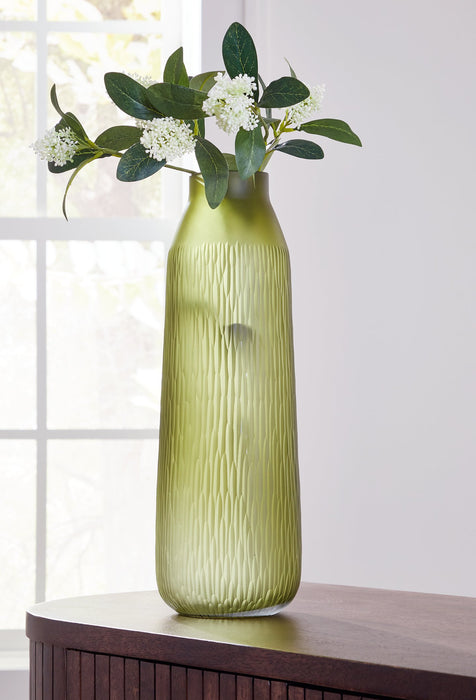 Scottyard Vase