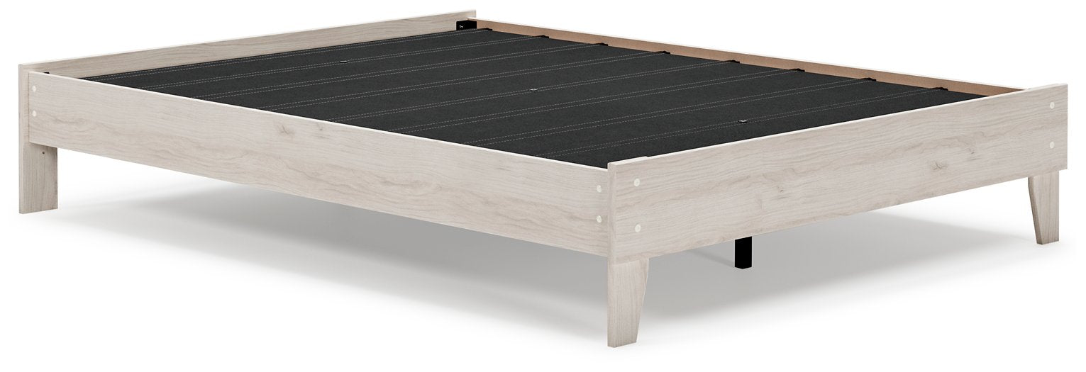 Socalle Panel Bed